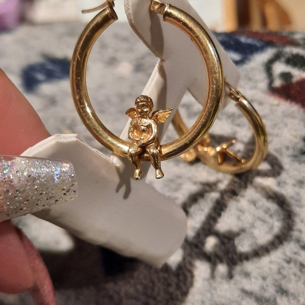 Genuine Solid 10K Yellow Gold "Angel 👼 On My Shoulder" Large 3D Hoop Earrings - Picture 7 of 11